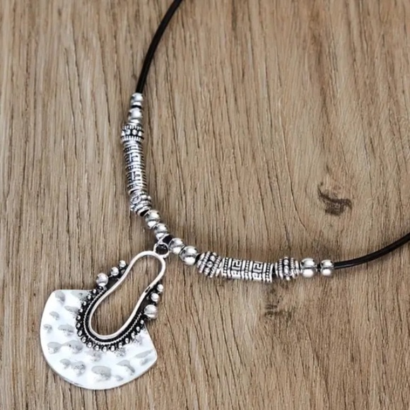 Handmade Bohemian Tribal Necklace - Picture 5 of 5